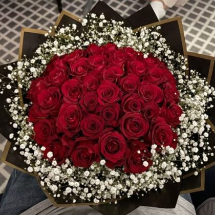 🌹 Ramo de 40 Rosas con Gipsofilia